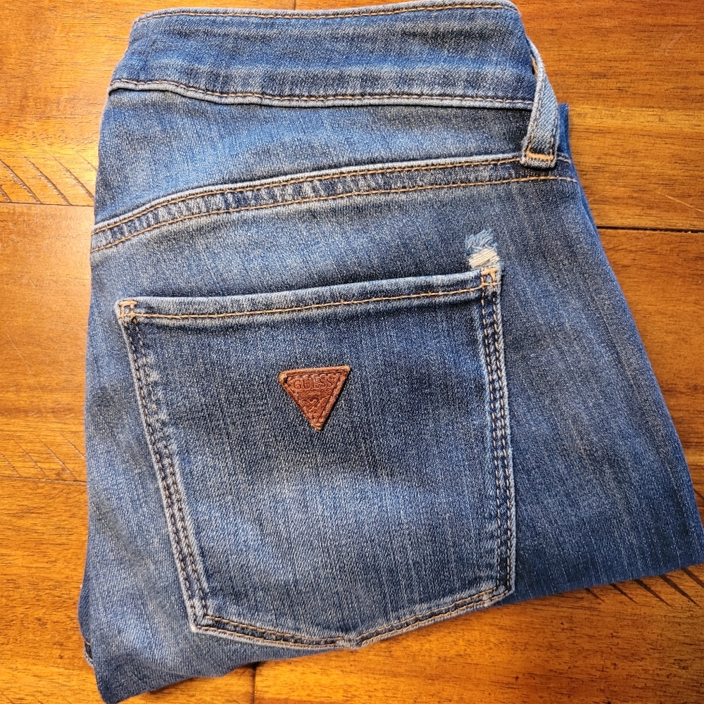 Guess women's denim blue jeans sz 26